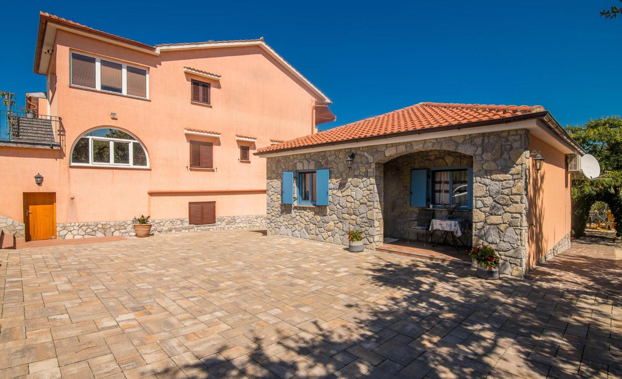מאלינסקה Apartments Prendivoj מראה חיצוני תמונה
